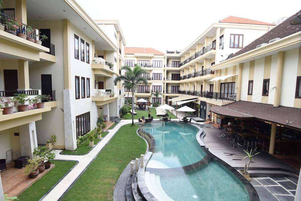 Kuta Town House Apartments Экстерьер фото