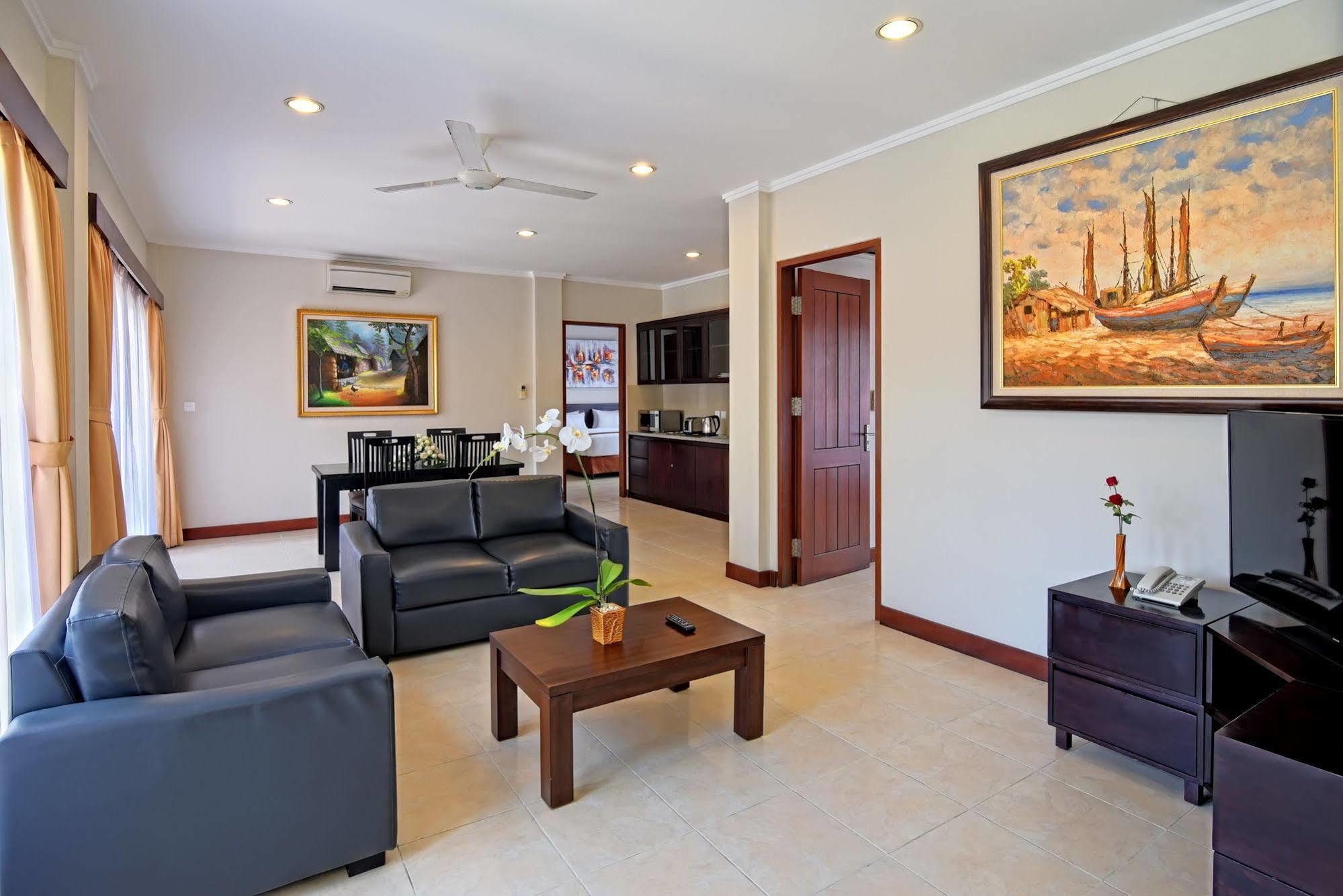 Kuta Town House Apartments Экстерьер фото